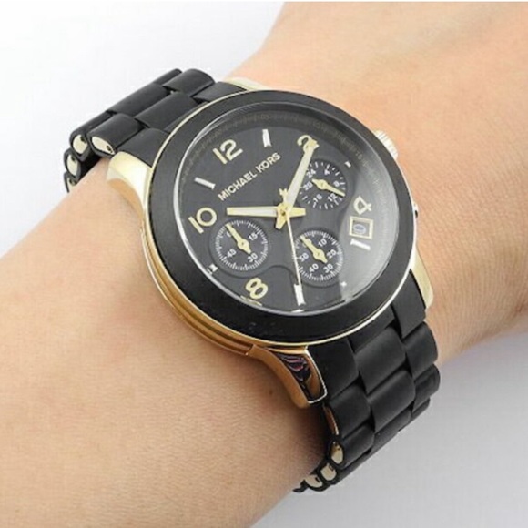 NWT Michael Kors Runway MK5191 Women's Wrist Watch - Picture 1 of 8